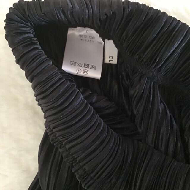 PLEATS PLEASE ISSEY MIYAKE(プリーツプリーズイッセイミヤケ)の【美品】CLANE リラックスワイドプリーツパンツ　サイズ0 レディースのパンツ(カジュアルパンツ)の商品写真