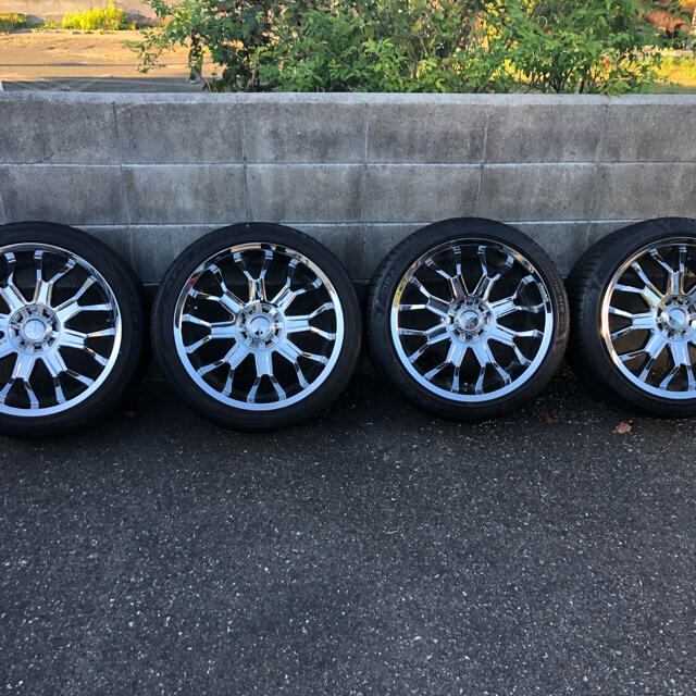 １９インチホイールタイヤセット自動車/バイク