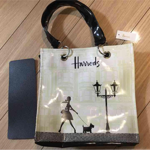 Harrods - 新品！ハロッズのエナメルバッグの通販 by くーく's shop ...