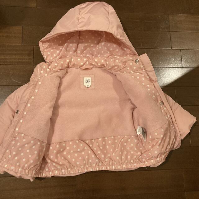 babyGAP(ベビーギャップ)のGAP アウター　90㎝ コスメ/美容のコスメ/美容 その他(その他)の商品写真