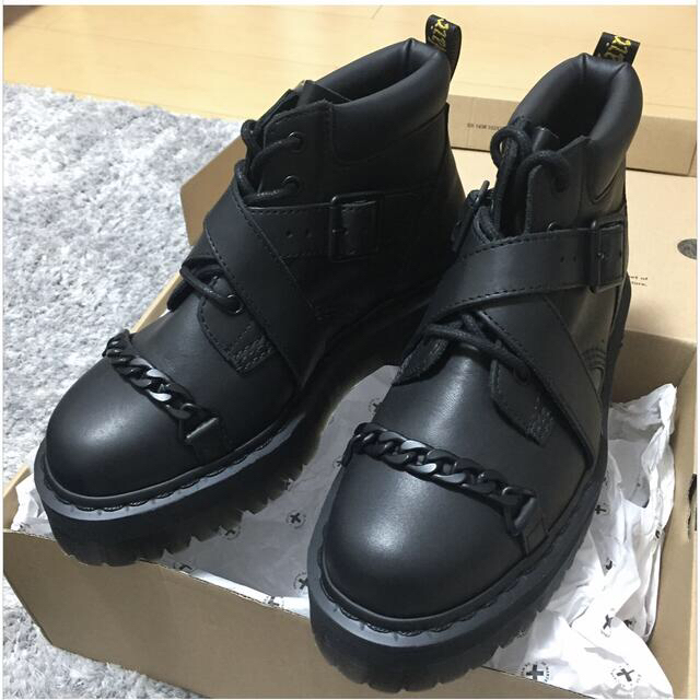 Dr.Martens(ドクターマーチン)の【超美品】Dr.Martens BEAUMANN ドクターマーチン　ブーツ レディースの靴/シューズ(ブーツ)の商品写真