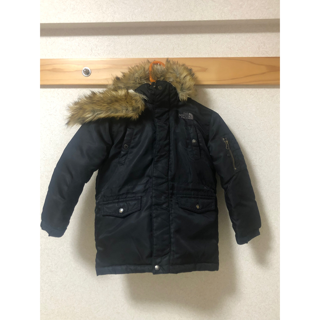 THE NORTH FACE(ザノースフェイス)のTHE NORTH FACE ノースフェイス フードファー ダウンジャケット キッズ/ベビー/マタニティのキッズ服男の子用(90cm~)(ジャケット/上着)の商品写真