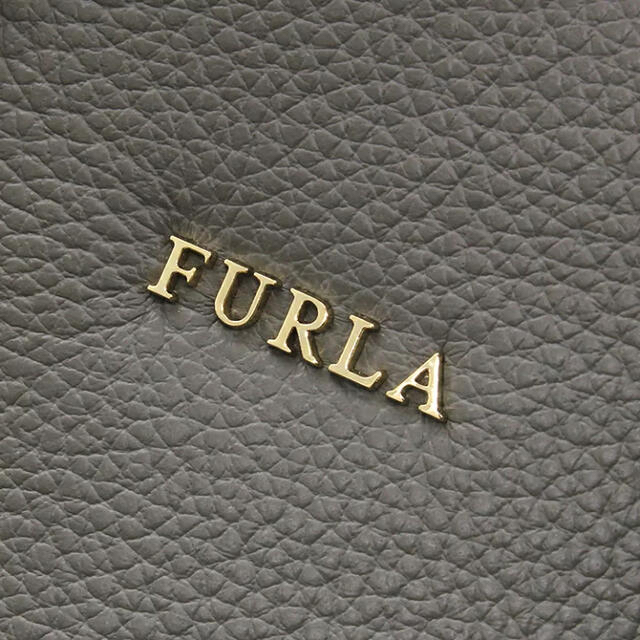 正規品 Furla - 【本日限りのSALE】FURLA トートバッグ PIN Sサイズの 