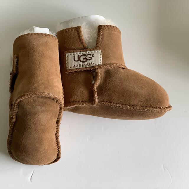 UGG(アグ)のUGG （アグ）babyムートンブーツ キッズ/ベビー/マタニティのベビー靴/シューズ(~14cm)(ブーツ)の商品写真