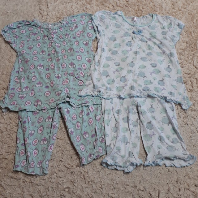 パジャマ120  2枚セット キッズ/ベビー/マタニティのキッズ服女の子用(90cm~)(パジャマ)の商品写真