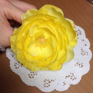 ハンドメイド お花Uピン 大 イエロー(ヘアピン)