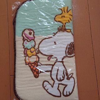 スヌーピー(SNOOPY)の専用 新品　キッチン用吸水マット　スヌーピー  サーティワン(収納/キッチン雑貨)