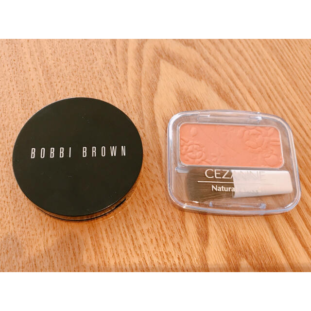 CEZANNE（セザンヌ化粧品）(セザンヌケショウヒン)のセザンヌ N 05 と BOBBI BROWN 24 のチークセット コスメ/美容のベースメイク/化粧品(チーク)の商品写真