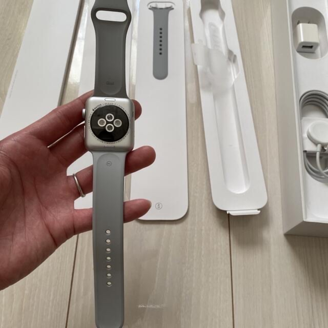 Apple Watch(アップルウォッチ)のAPPLE WATCH series3 42mm シルバー メンズの時計(腕時計(デジタル))の商品写真