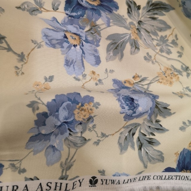 LAURA ASHLEY - ローラアシュレイ 生地 オックス ピオニ 110×50cm ...