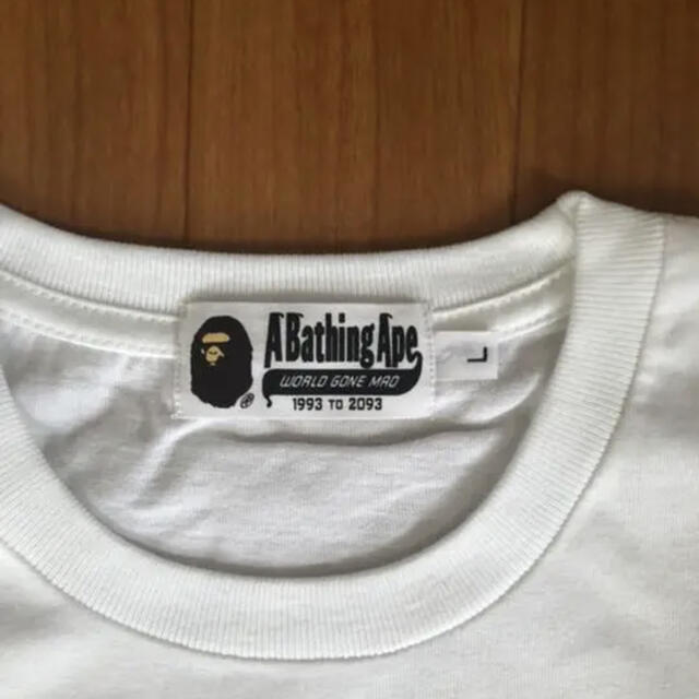 A BATHING APE(アベイシングエイプ)の新品　A BATHING APE®（アベイシングエイプ）　半袖Tシャツ　白　L メンズのトップス(Tシャツ/カットソー(半袖/袖なし))の商品写真