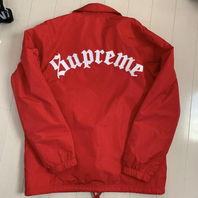 Supreme(シュプリーム)の16AW SUPREME OLD ENGLISH COACHES JACKET メンズのジャケット/アウター(ナイロンジャケット)の商品写真