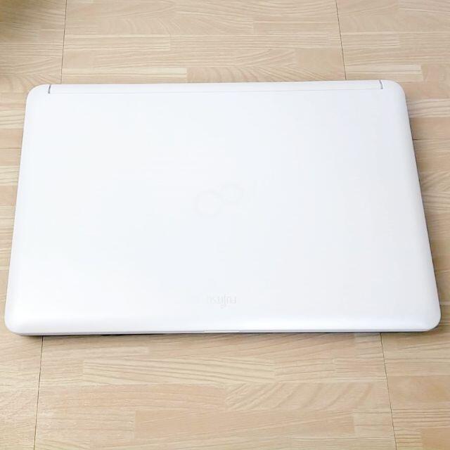 卸売値下げ!初心者向け薄型のクロスホワイトノートパソコン/年賀状