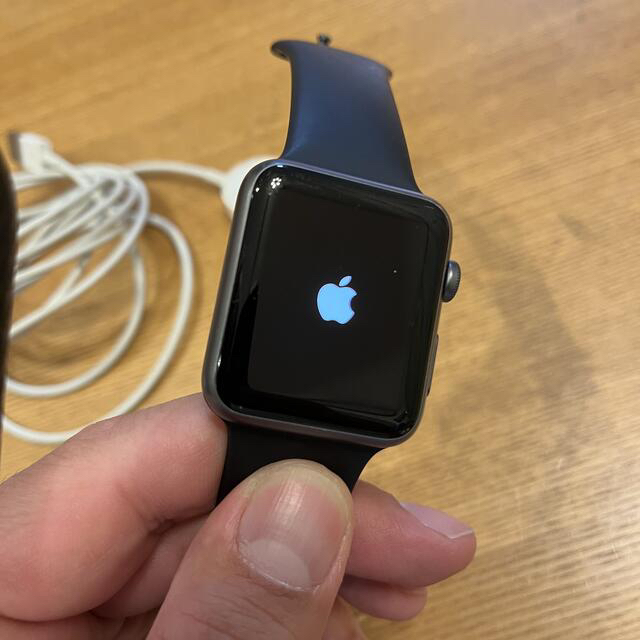 Apple Watch(アップルウォッチ)の早い者勝ち1/30週末お値下げ‼️アップルウォッチ 本体 シリーズ1 42mm メンズの時計(腕時計(デジタル))の商品写真