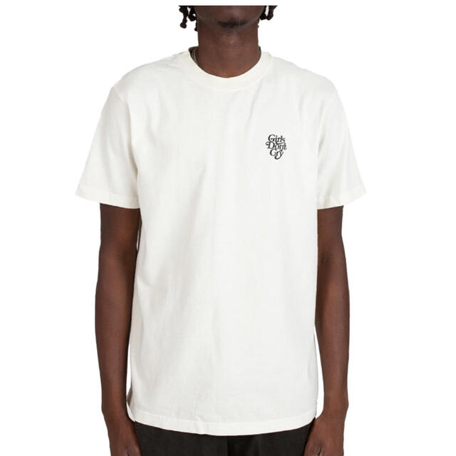 GIRLS DON'T CRY LOGO T-SHIRT CREAM 激安価格の 30%割引