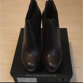 チャールズアンドキース(Charles and Keith)の【新品未使用】24㎝ CHARLES & KEITH ショートブーツ(ブーティ)