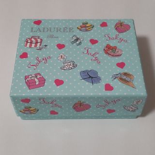 ラデュレ(LADUREE)のラデュレ　東京駅限定　箱(その他)