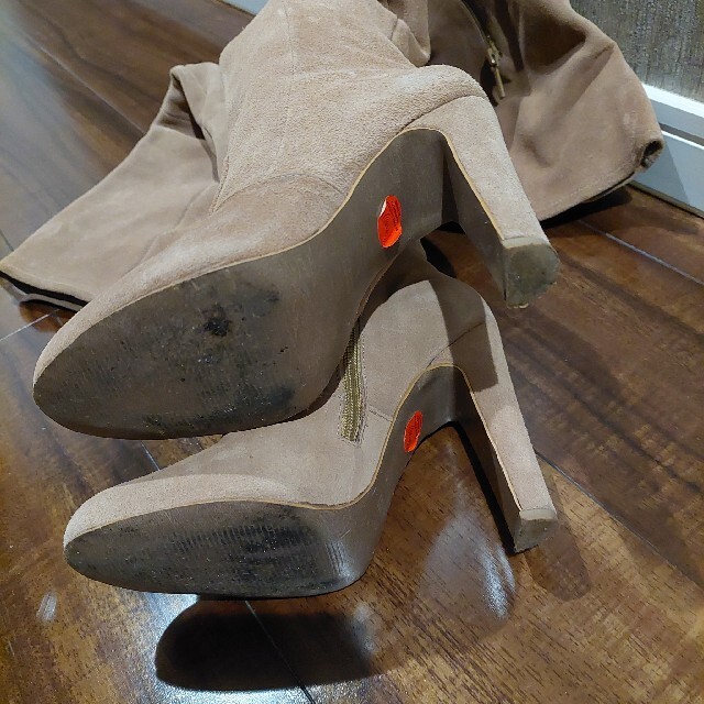 ZARA(ザラ)のZARA　ニーハイブーツ　ロングブーツ レディースの靴/シューズ(ブーツ)の商品写真