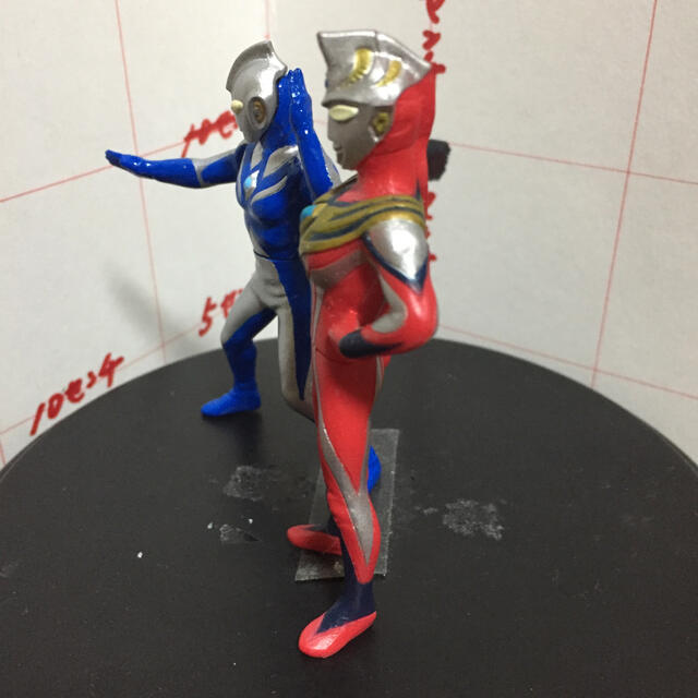 BANDAI - ウルトラマンジャスティス ウルトラマンコスモス HG BANDAI - ウルトラマンジャスティス ウルトラマンコスモス HG