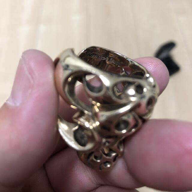 TENDERLOIN(テンダーロイン)の※本日限定※TENDERLOIN SKULL RING GOLD 8K ボルネオ メンズのアクセサリー(リング(指輪))の商品写真