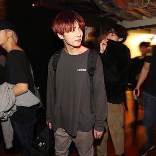 【liolio様専用】新品bts ジョングク着用 DWSE チャコールグレー M(Tシャツ/カットソー(七分/長袖))