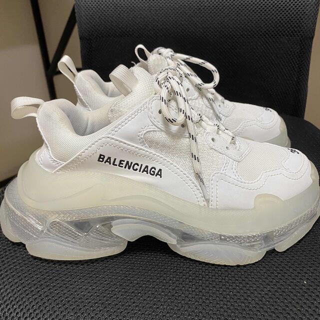 ホワイト Balenciaga ホワイトの通販 by ななみん's shop｜バレンシアガならラクマ - BALENCIAGA スニーカー スニーカー