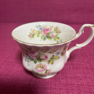 ロイヤルアルバート(ROYAL ALBERT)のロイヤルアルバート　カップ(グラス/カップ)