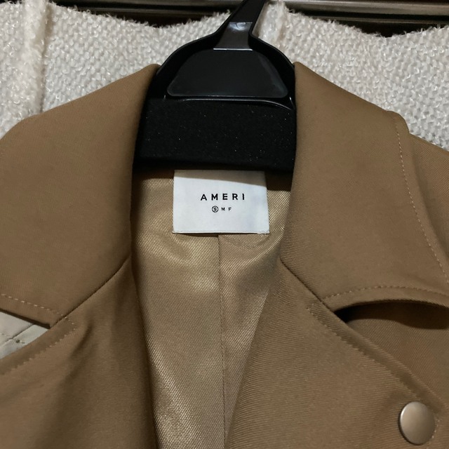 Ameri VINTAGE(アメリヴィンテージ)のAMERI VINTAGE RIDERS DETAIL COAT レディースのジャケット/アウター(トレンチコート)の商品写真