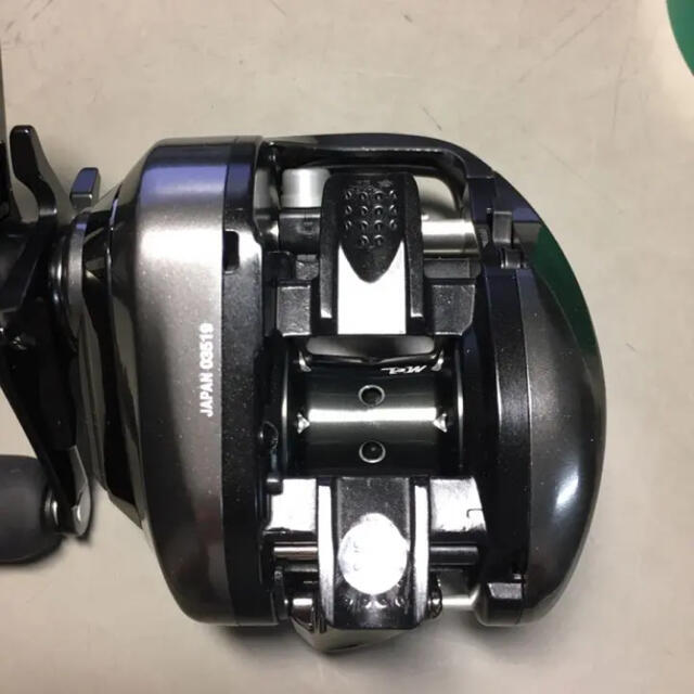 SHIMANO(シマノ)のシマノ 16アンタレスDC HG RIGHT　右巻き⑨ スポーツ/アウトドアのフィッシング(リール)の商品写真