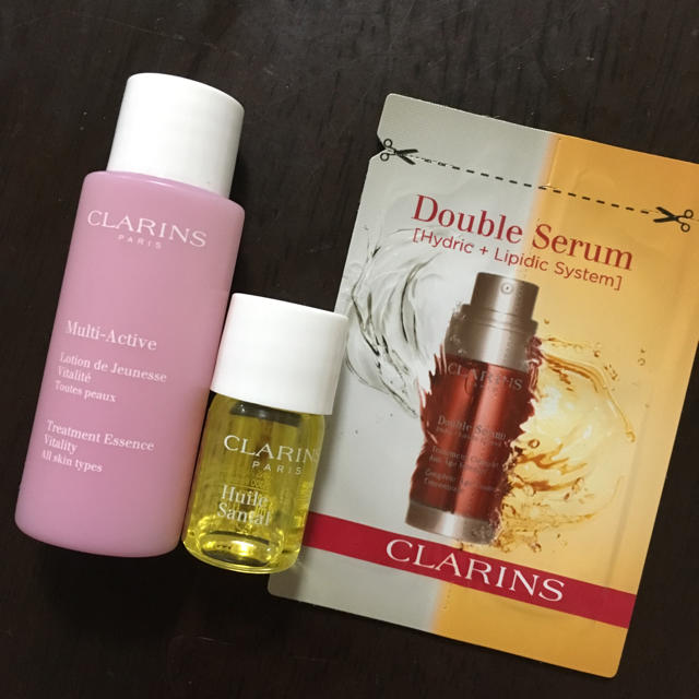 CLARINS(クラランス)のクラランス サンプル 試供品 コスメ/美容のキット/セット(サンプル/トライアルキット)の商品写真