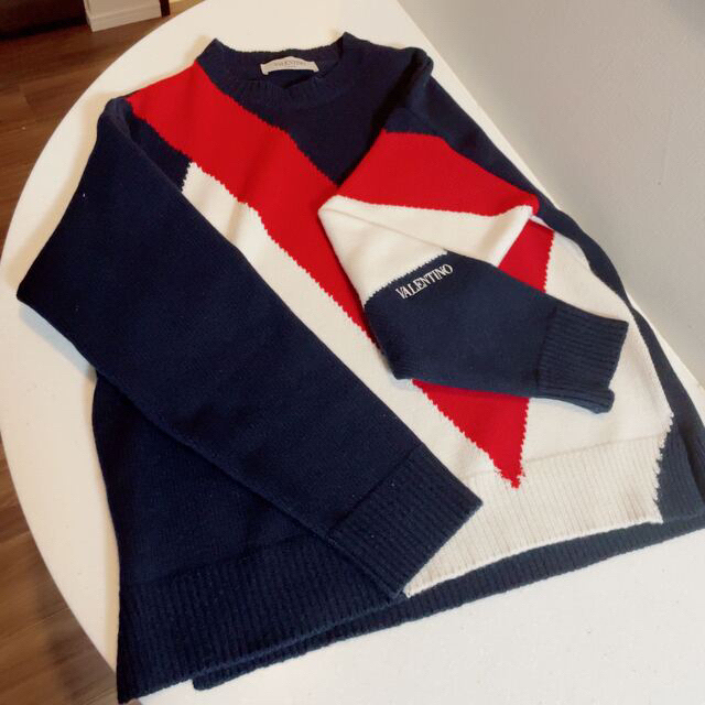 VALENTINO - 85%オフ!!!定価27万円☆ヴァレンティノ Vロゴニットの
