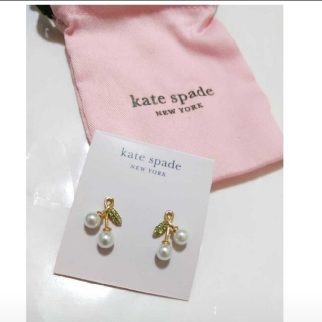 kate spade new york(ケイトスペードニューヨーク)のはる様専用 【新品】kate spade ケイトスペード ２点 レディースのアクセサリー(ピアス)の商品写真