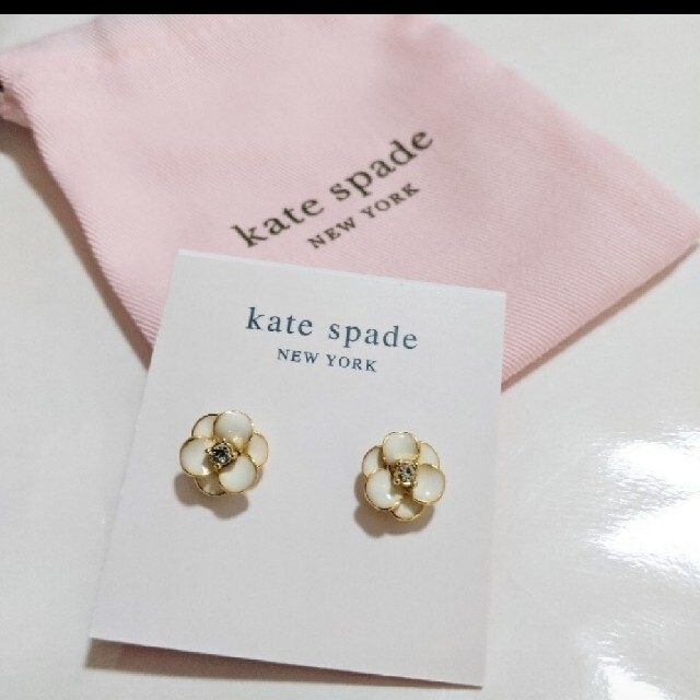 kate spade new york(ケイトスペードニューヨーク)のはる様専用 【新品】kate spade ケイトスペード ２点 レディースのアクセサリー(ピアス)の商品写真