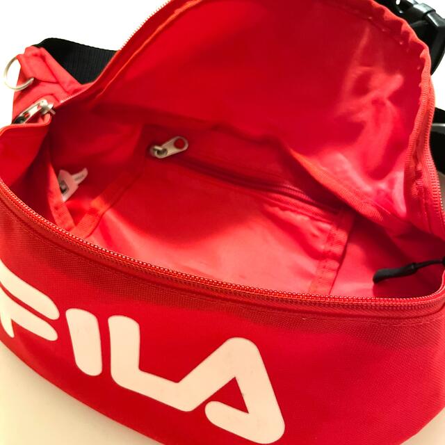 FILA(フィラ)のFILAボディバッグ レディースのバッグ(ボディバッグ/ウエストポーチ)の商品写真