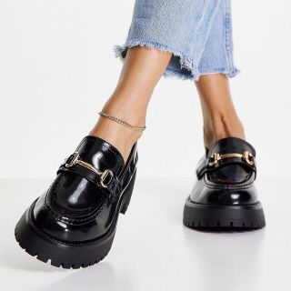 ASOS チャンキーヒールローファー　厚底ローファー