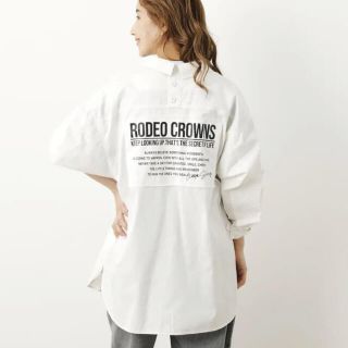 ロデオクラウンズワイドボウル(RODEO CROWNS WIDE BOWL)のロデオクラウンズ バックオープンパッチシャツ(シャツ/ブラウス(長袖/七分))