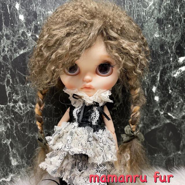 blythe _w-438モカBR×ゴールドBR三つ編み⭐️チベットラムウィッグ