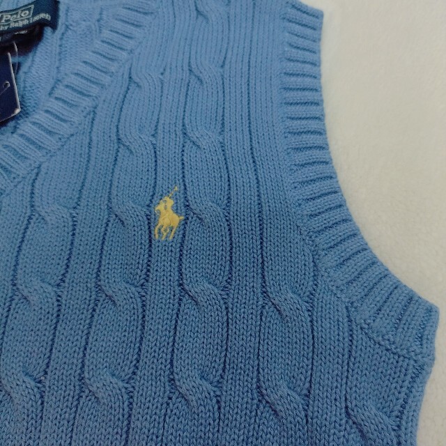 POLO RALPH LAUREN(ポロラルフローレン)の新品❗ポロラルフローレン　ニットベスト　水色　ブルー　ワンポイント　ロゴ　刺繍 レディースのトップス(ニット/セーター)の商品写真