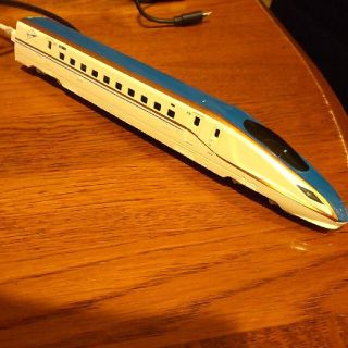 ジャンク品　もちてつ　北陸新幹線E7系　充電機装飾品に如何でしょうか(鉄道模型)