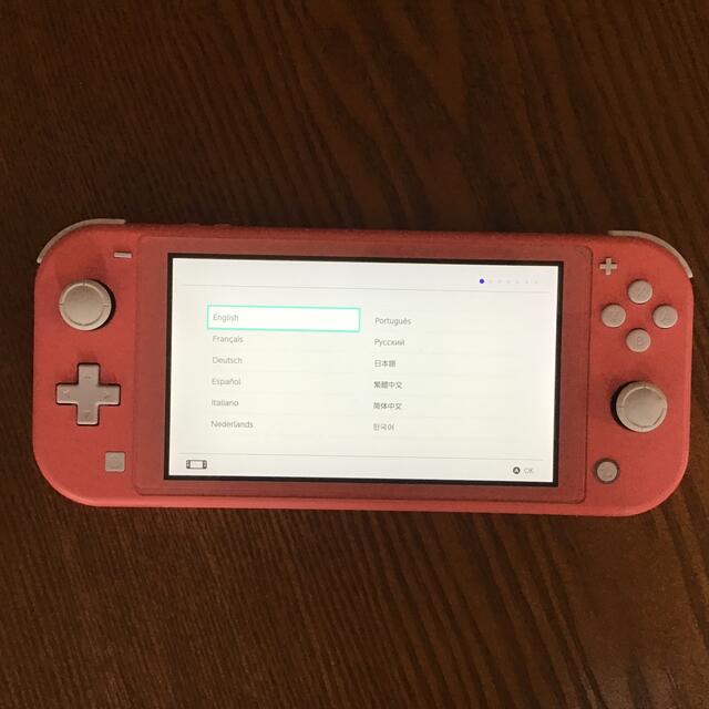 Nintendo Switch(ニンテンドースイッチ)のNintendo Switch NINTENDO SWITCH LITE コーラ エンタメ/ホビーのゲームソフト/ゲーム機本体(家庭用ゲーム機本体)の商品写真