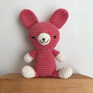 ハンドメイド　うさぎちゃん(あみぐるみ)