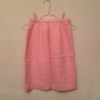 古着屋さん☆ベビーピンクのタイトスカート(ひざ丈スカート)