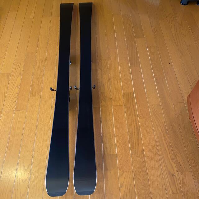 ROSSIGNOL(ロシニョール)のロシニョールデモデルタスキー板 新品.未使用 .無傷 162cm スポーツ/アウトドアのスキー(板)の商品写真