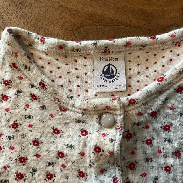 PETIT BATEAU(プチバトー)のプチバトー　花柄カーディガン　12m/74cm キッズ/ベビー/マタニティのベビー服(~85cm)(カーディガン/ボレロ)の商品写真