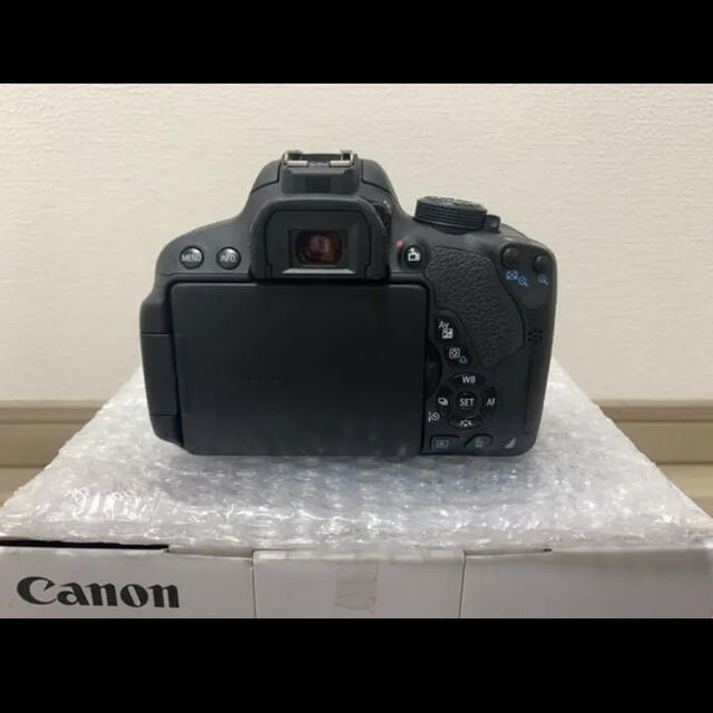 Canon(キヤノン)のCanon EOS KISS X7 EF-S18-55 IS STMレンズキット スマホ/家電/カメラのカメラ(デジタル一眼)の商品写真