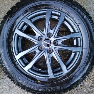 ブリヂストン(BRIDGESTONE)のブリジストンVRX 195/65r15スタッドレスタイヤ(タイヤ)