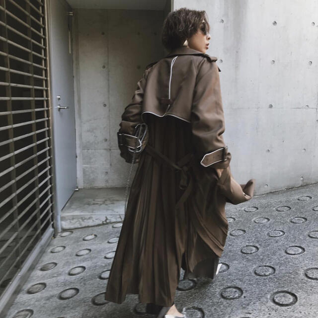 未使用品 ameri vintage BACK PLEATS TRENCH