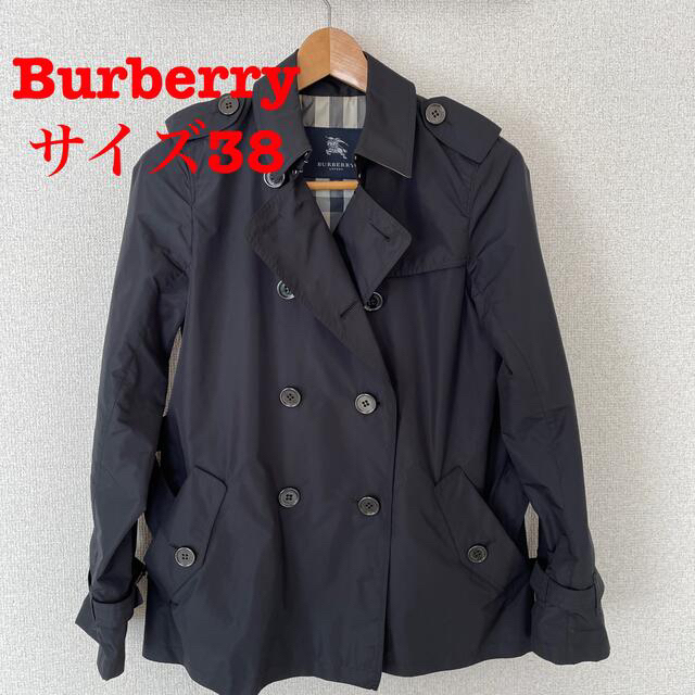 BURBERRY(バーバリー)のBurberry レディース　サイズ38 ブラック　アウター　フード取り外し レディースのジャケット/アウター(ナイロンジャケット)の商品写真