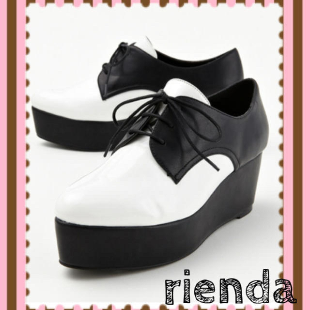 rienda(リエンダ)のrienda エナメルバイカラーオックスフォード レディースの靴/シューズ(ローファー/革靴)の商品写真
