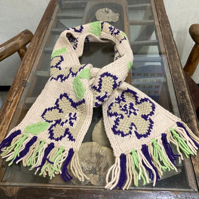 たまてつ様専用 手編み花柄刺繍マフラー ベイジュ | フリマアプリ ラクマ